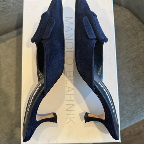 Manolo Blahnik Maysale 50 Navy Blue Suede Kitten Heel Mules - Picture 6 of 13